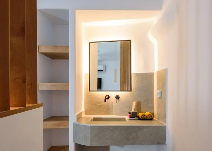 Elia Caldera סנטוריני