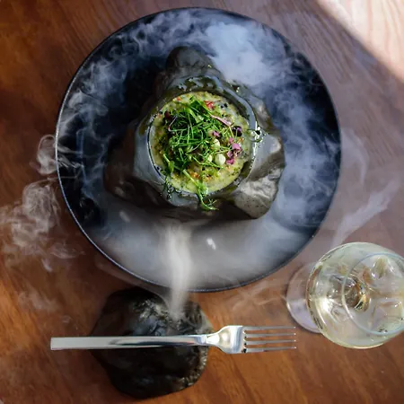 Elia Caldera 4* ثيرا