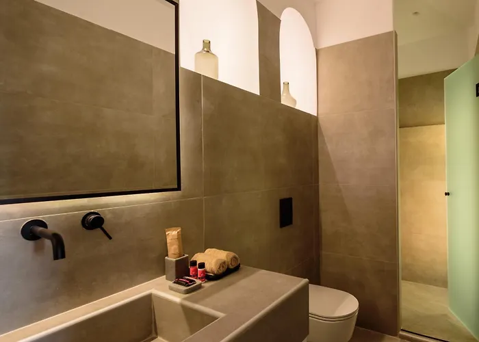 Elia Caldera Fira (Santorini)