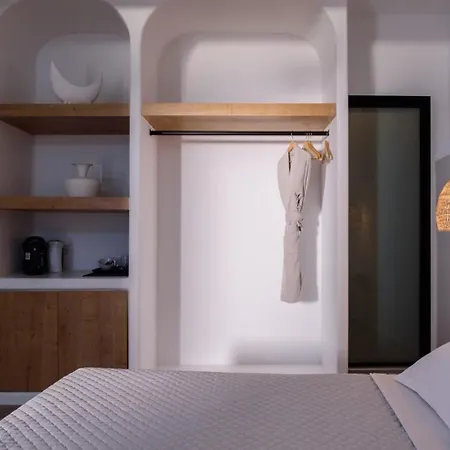 Elia Caldera Fira (Santorini)