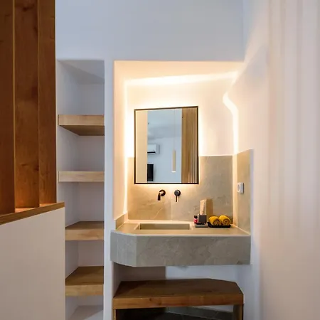 Elia Caldera Fira (Santorini)